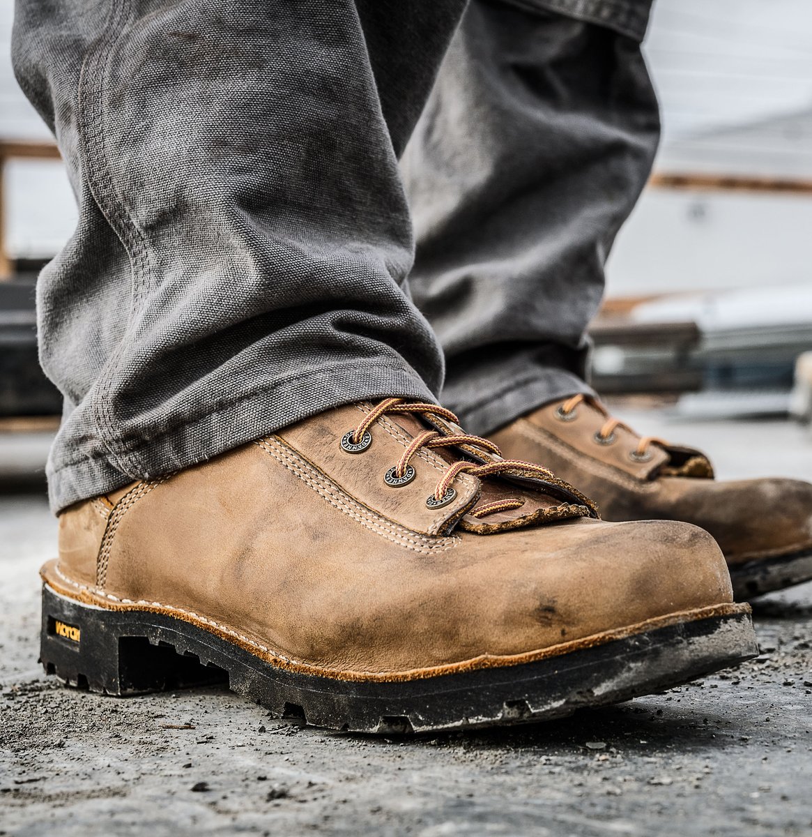 Quarry USA Distressed Brown Insulated 400G Composite Toe (NMT) Men