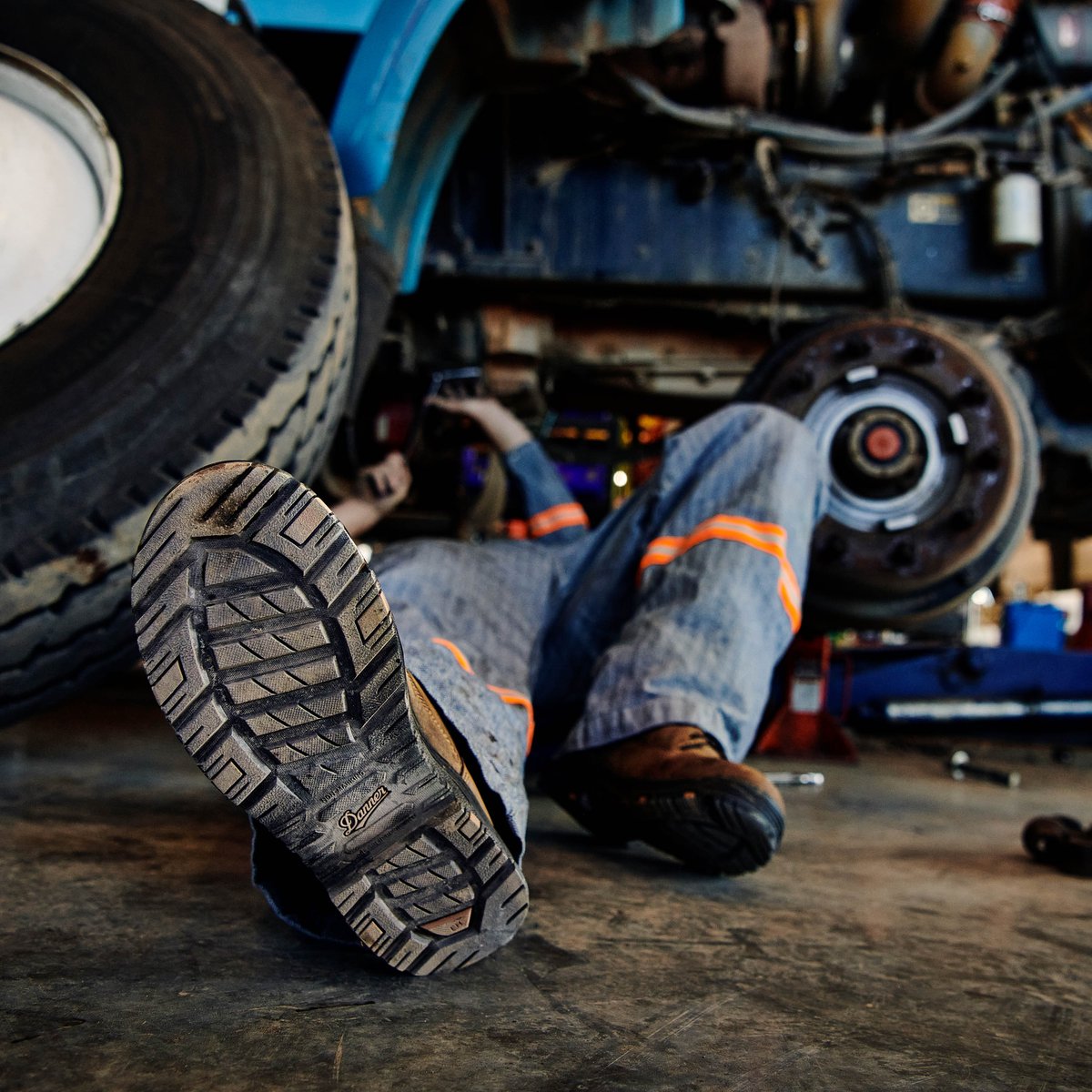 Caliper 6" Brown Aluminum Toe Men