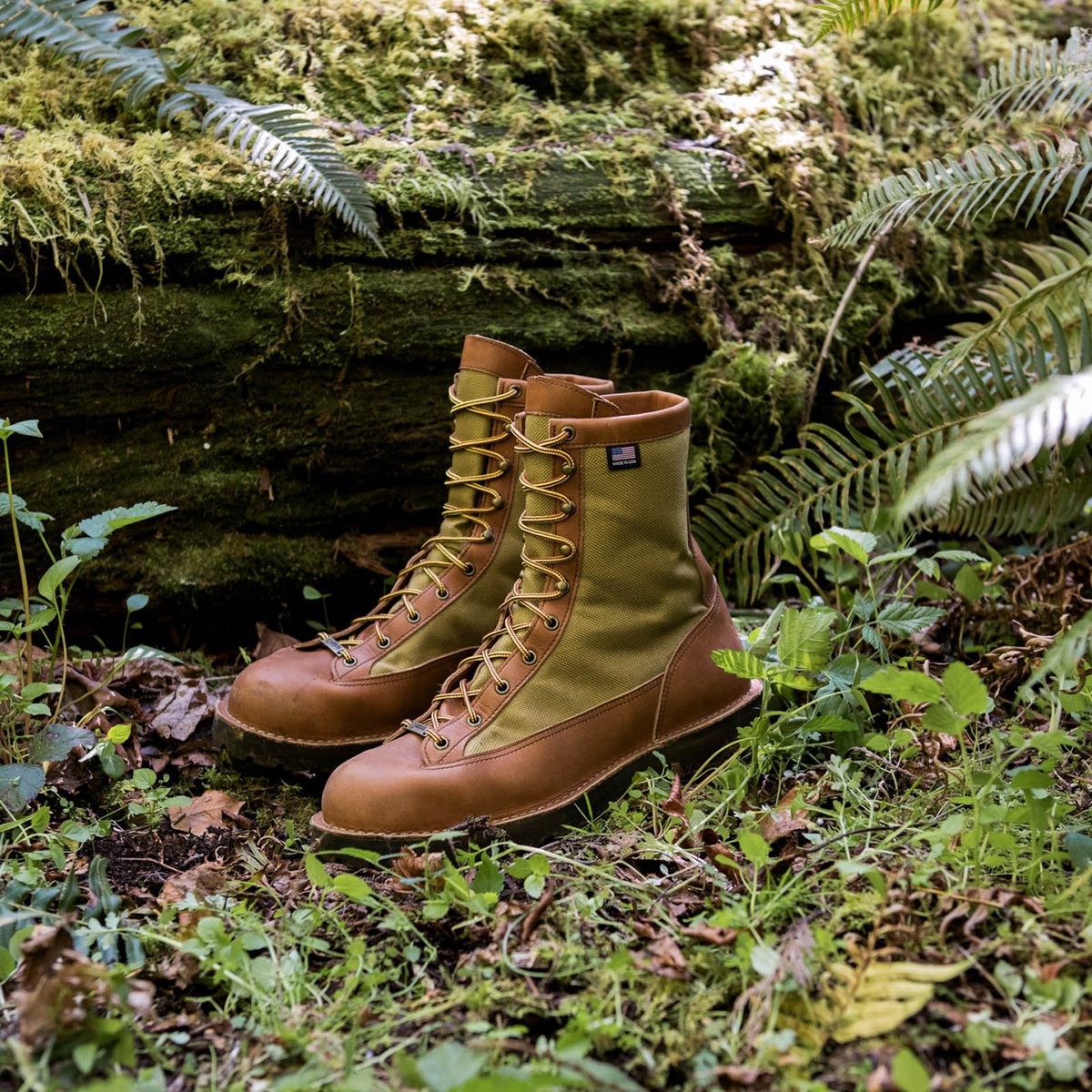 Danner Light Revival 8" Khaki Men