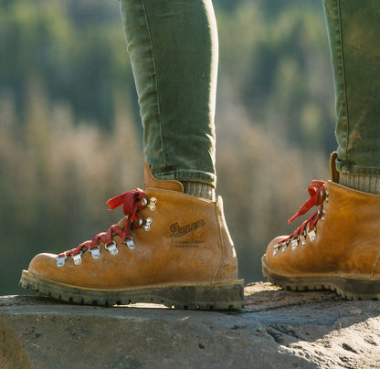 Mountain Light Cascade Women