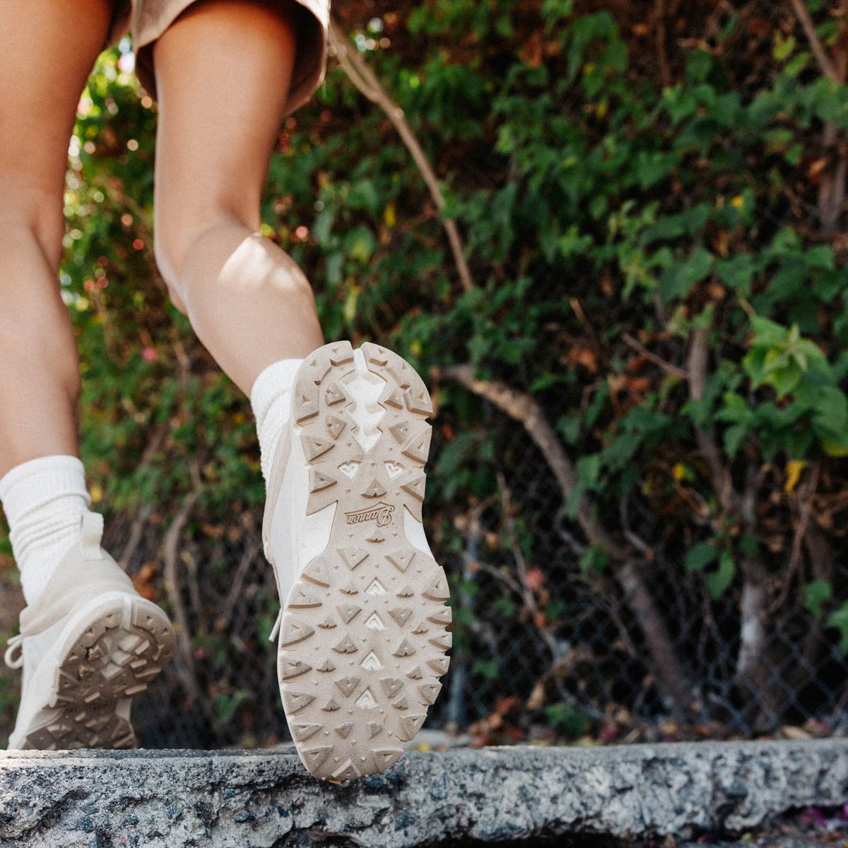 Trail Trainer Bleached Sand/Semolina Women