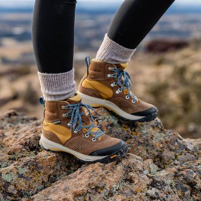 Inquire Mid Pinecone Brown/Prairie Sand Women