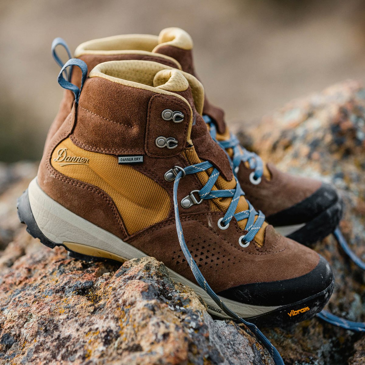 Inquire Mid Pinecone Brown/Prairie Sand Women